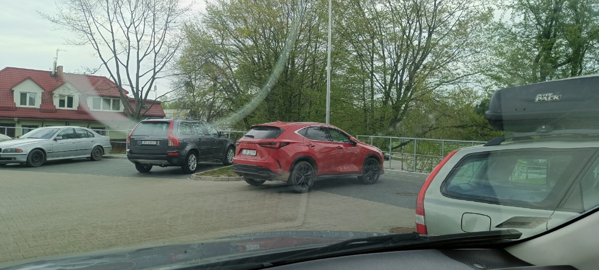 a6d6017b-ff52-4c7e-b898-e1542203b10d