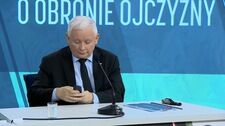 Wpadka Jarosława Kaczyńskiego. Na konferencji zadzwonił mu telefon