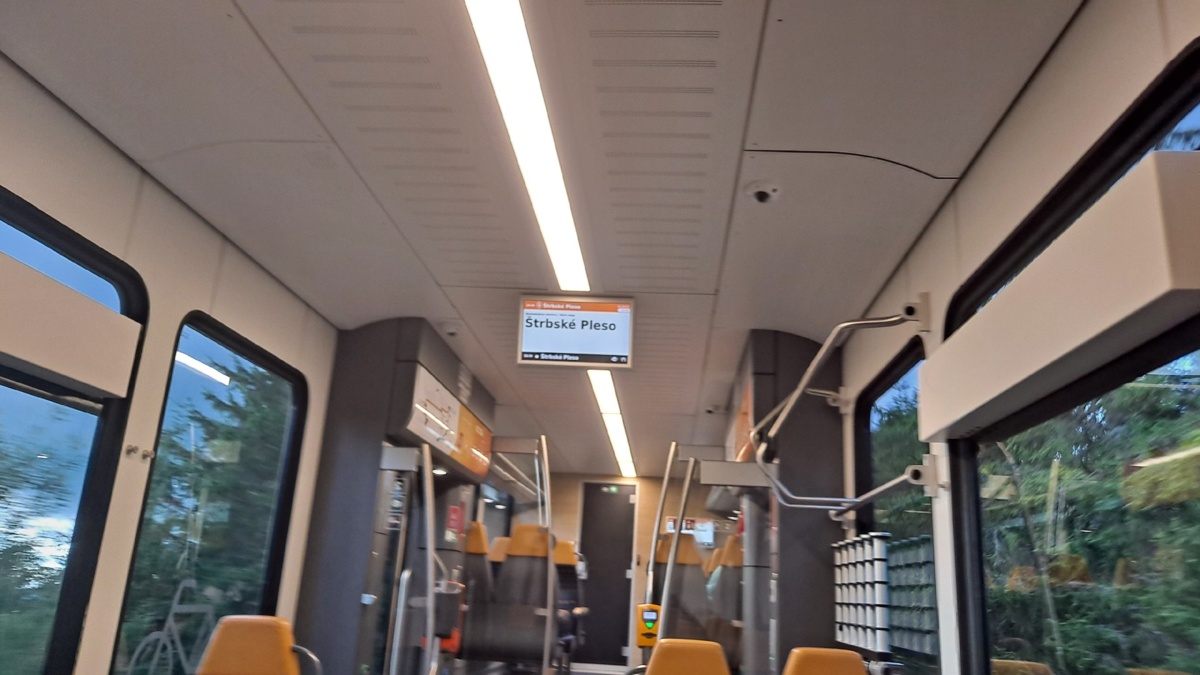 9d9af1ad-050f-44ba-97f7-26458feb6d3e