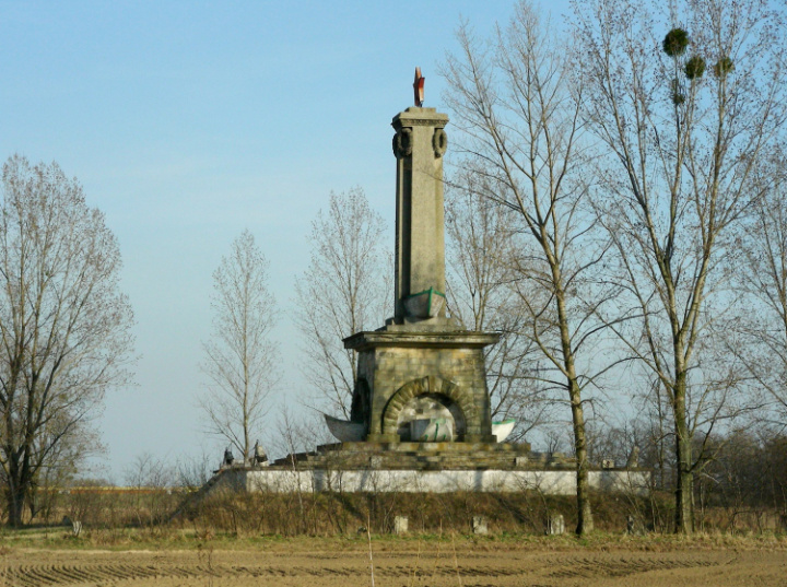 Ruch Narodowy postuluje likwidację pomnika Armii Czerwonej w Mikolinie