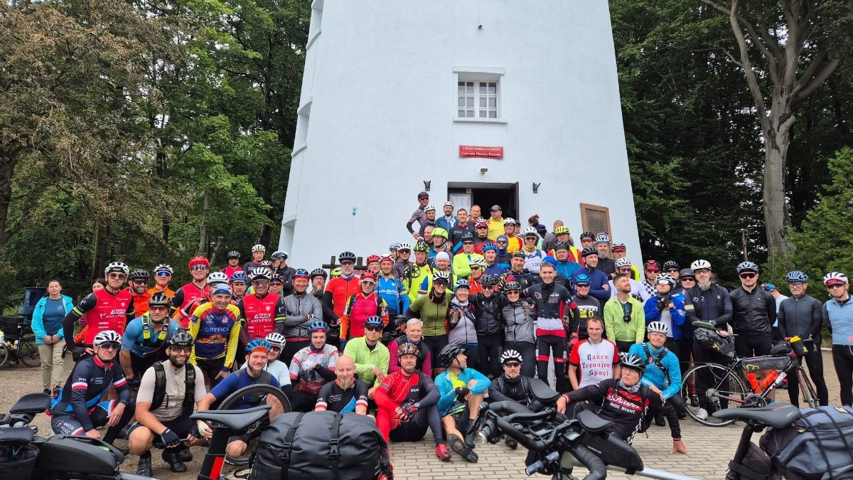 5f063ee7-ed37-411f-a320-908cd571dc5d