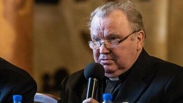 Stolica Apostolska ukarała abpa Mariana Gołębiewskiego za tuszowanie pedofilii