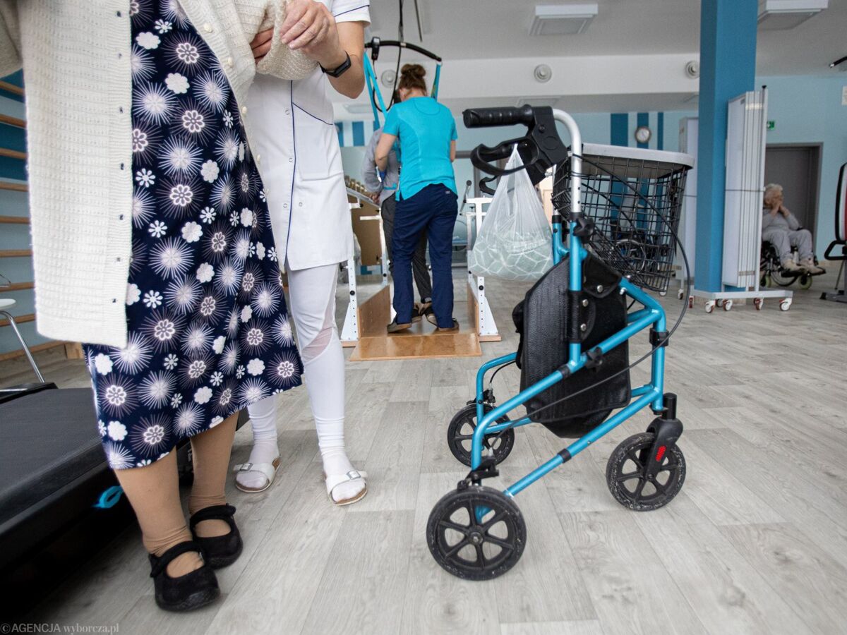 DPS gorszy niż więzienie. "Można wpaść w przepaść, nie wiedząc, kiedy ta 'odsiadka' się zakończy"