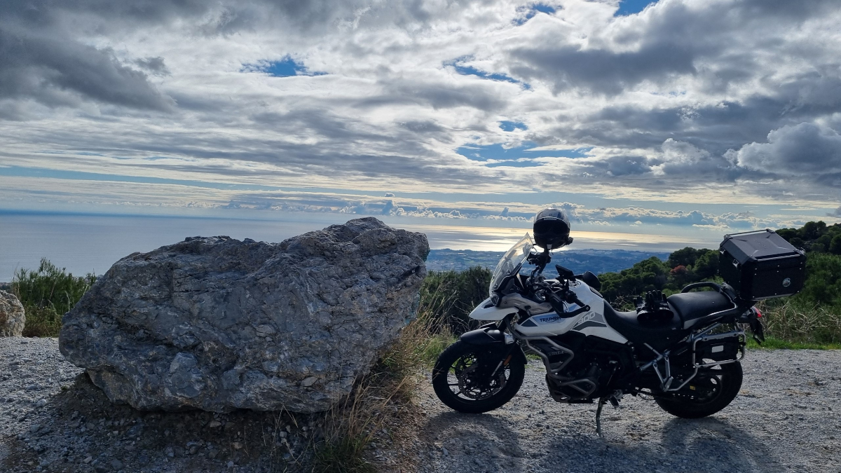 8f2c92c5-f64a-448f-bbb2-637c61e7089d