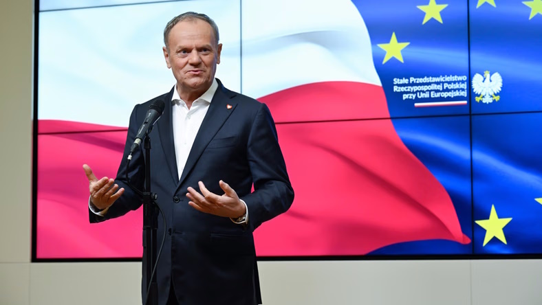 Komisja Europejska naciska na przyjęcie migrantów przez rząd Donalda Tuska