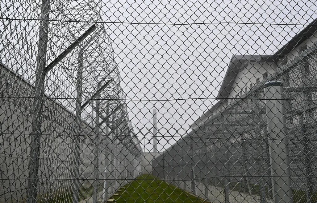 Kryminolog: połowa funkcjonariuszy nie nadaje się do pracy w więziennictwie