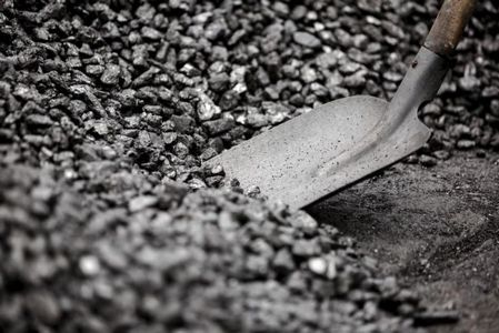 Benzyna po 8 zł, tona węgla droższa o 100 zł - nowa dyrektywa UE