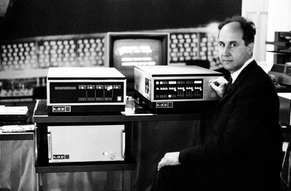 Mógł uczynić Polskę potęgą informatyczną. Zmarnowali potencjał