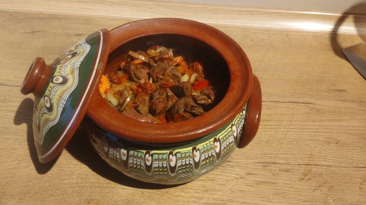 f18f2742-377c-4058-a9ad-f837eee6b108