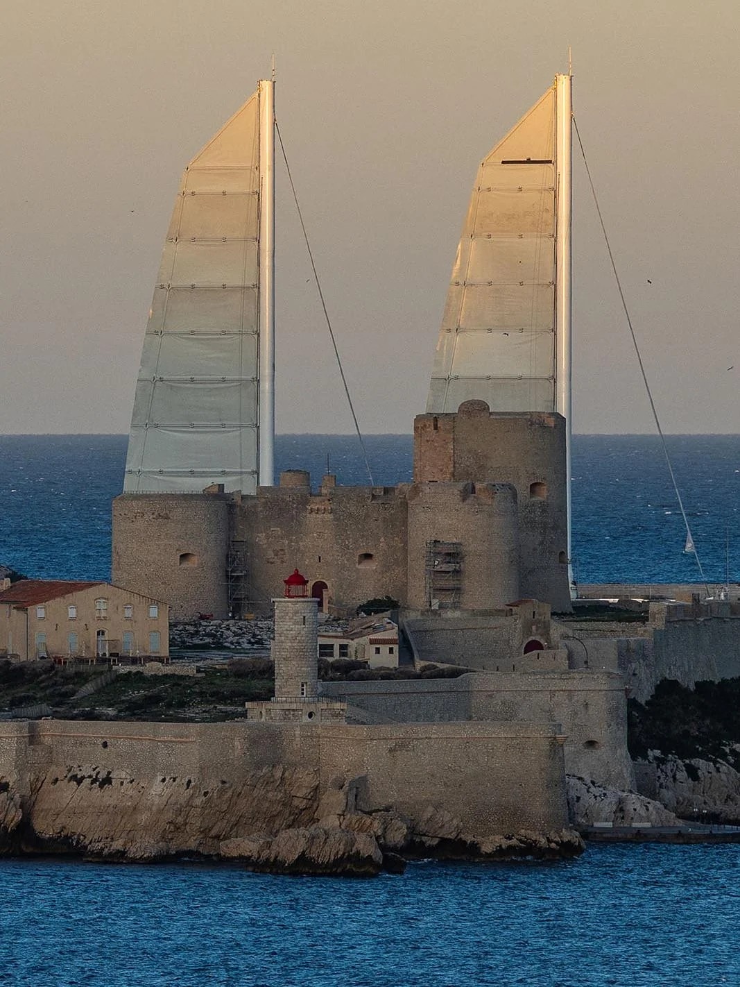 0afdf913-02c4-4666-abf9-343ad76aab10