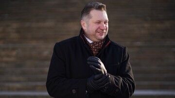 Gdańskie szkoły pod lupą prokuratury. Dulkiewicz: serio, ministrze Czarnek?