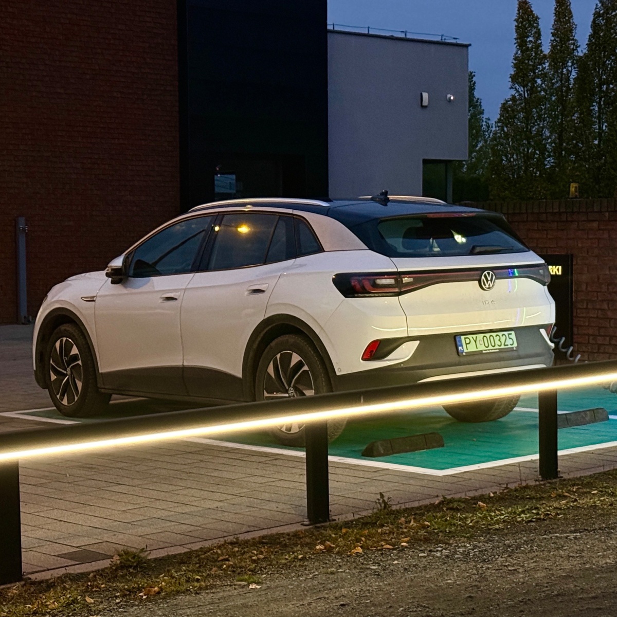 7bc55fca-625e-4eba-8e51-02af1430789b