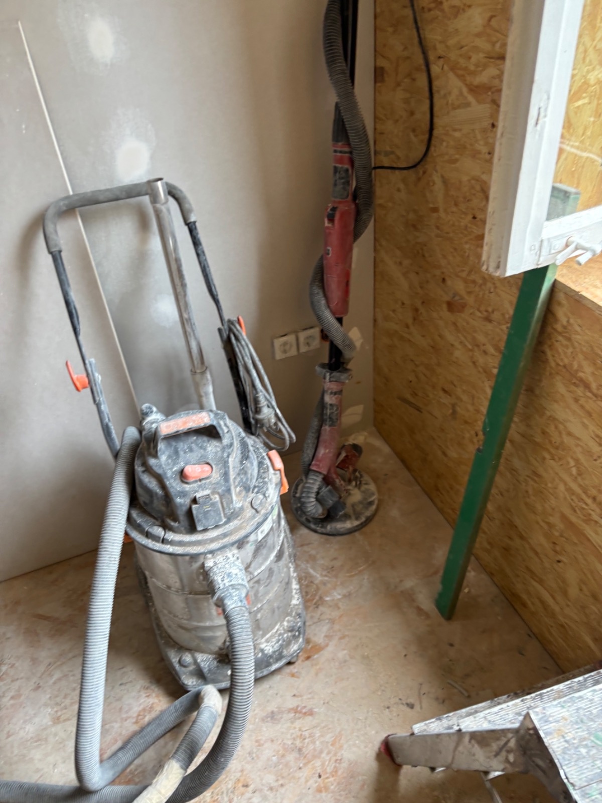 f0d41153-8e35-4a44-80dd-490e32bc30ed