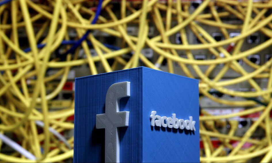 Rosja "częściowo ogranicza" dostęp do Facebooka