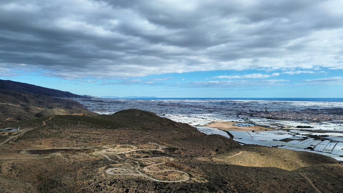 c2e64a31-2de9-4ed1-ba74-be82936ab20b