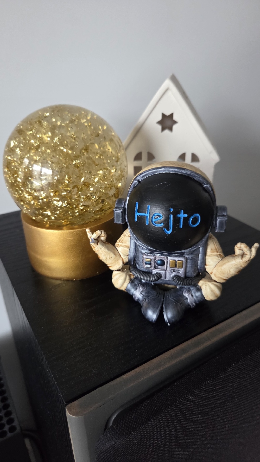 57fb2195-8566-4358-b51f-e11228f5c117