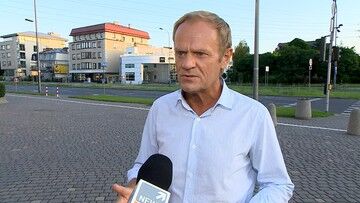 Tusk: władza gwałci konstytucję, czasami się na nią powołując