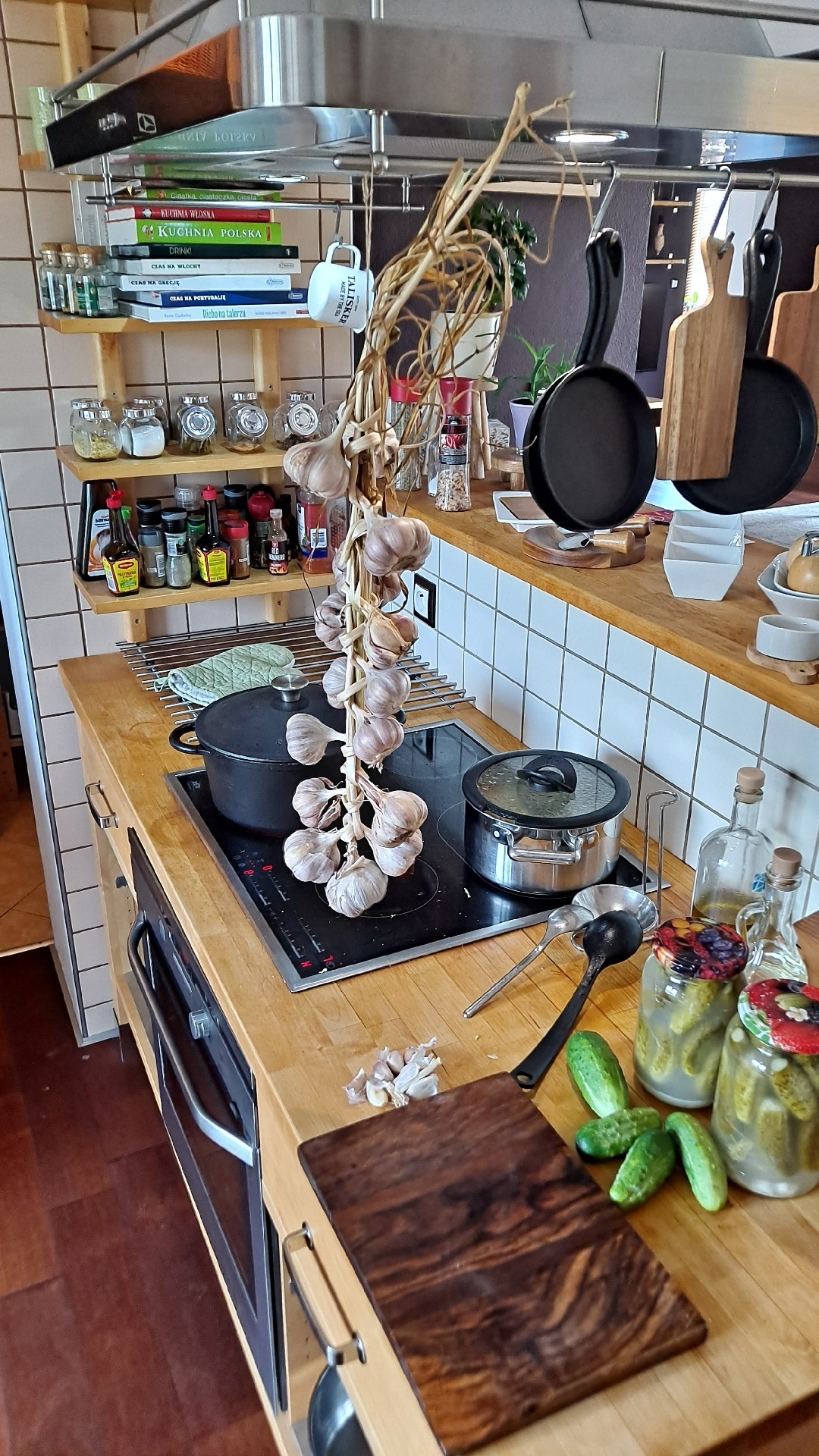 8bdaf1a1-adbf-43f9-846e-c7cfa5857e25