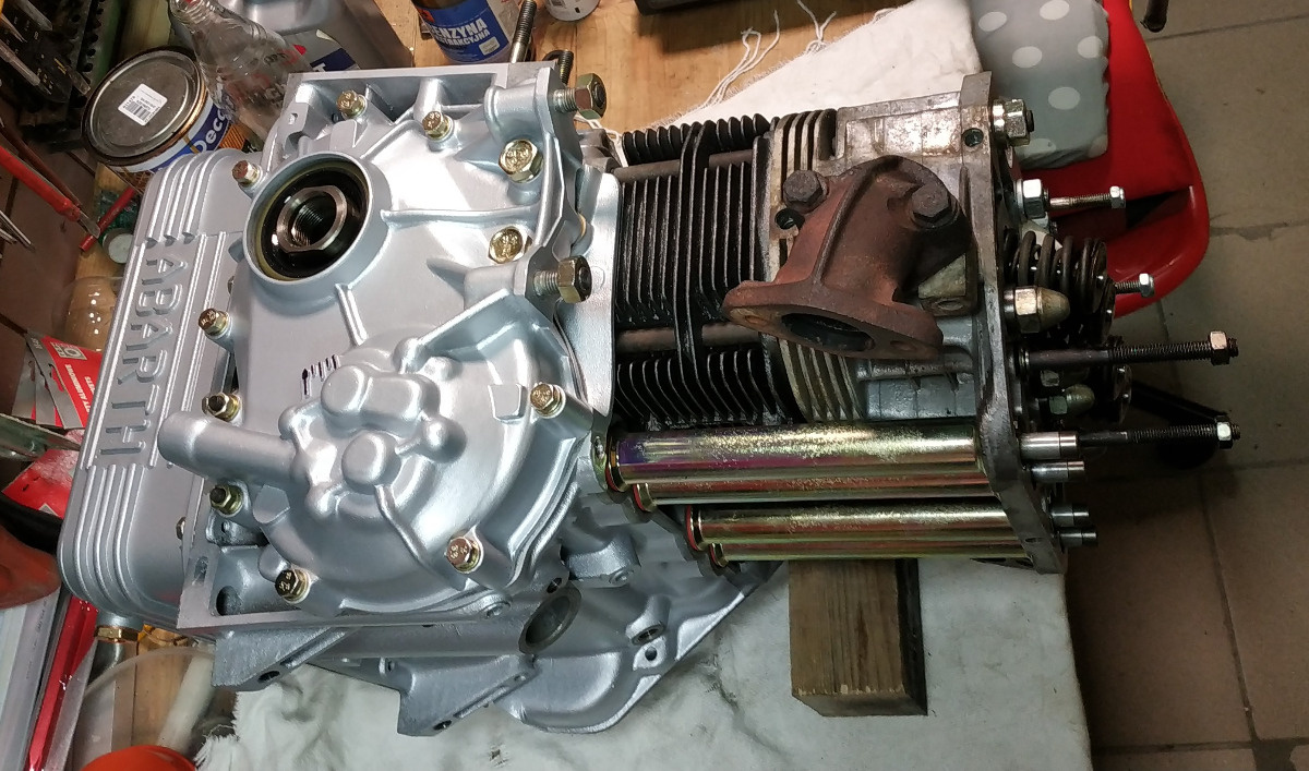 f6908544-9f97-439d-8d76-16675a3c3e80