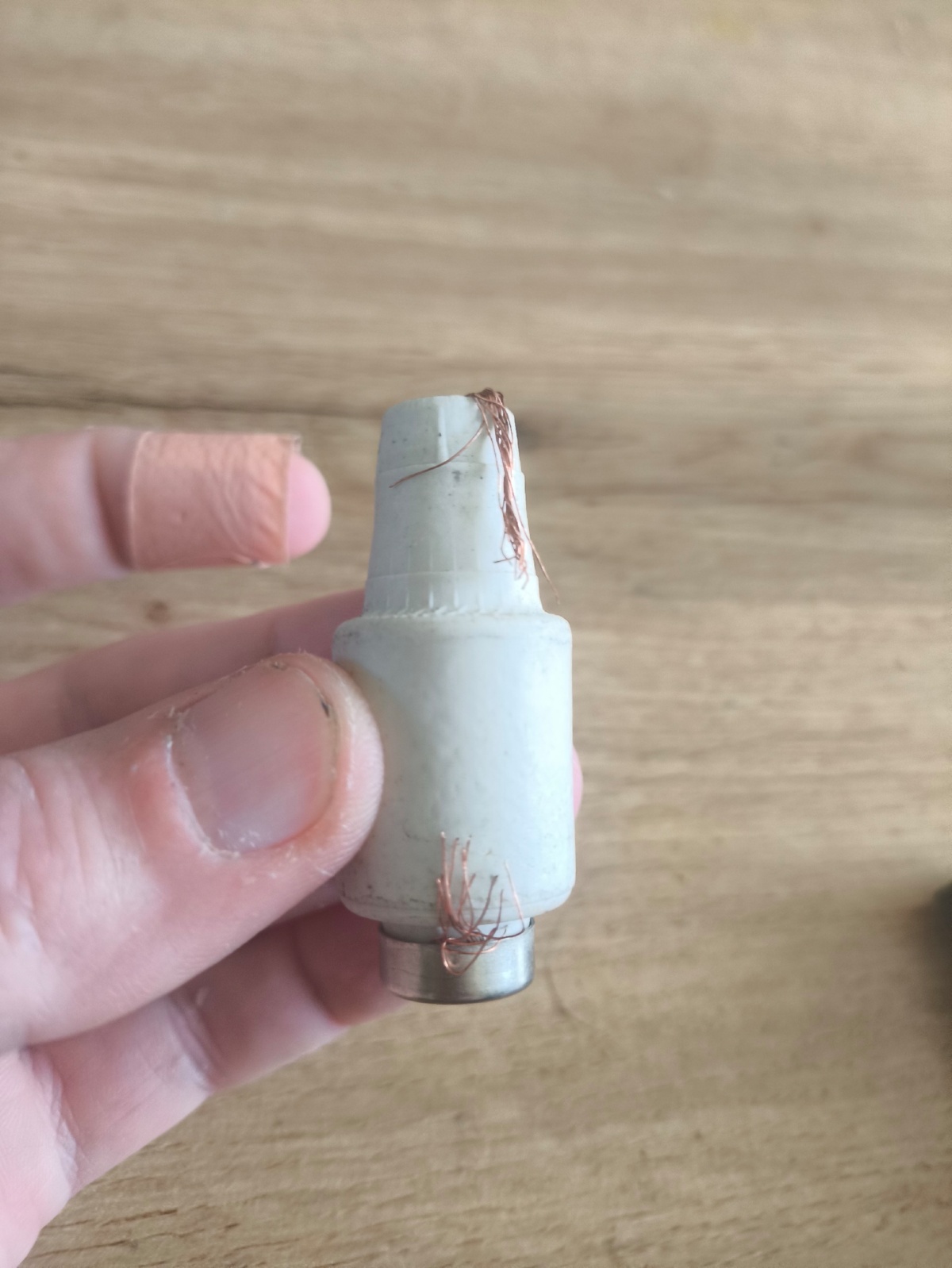 6910d2d1-c5bf-4cb7-9a44-c5973046f909