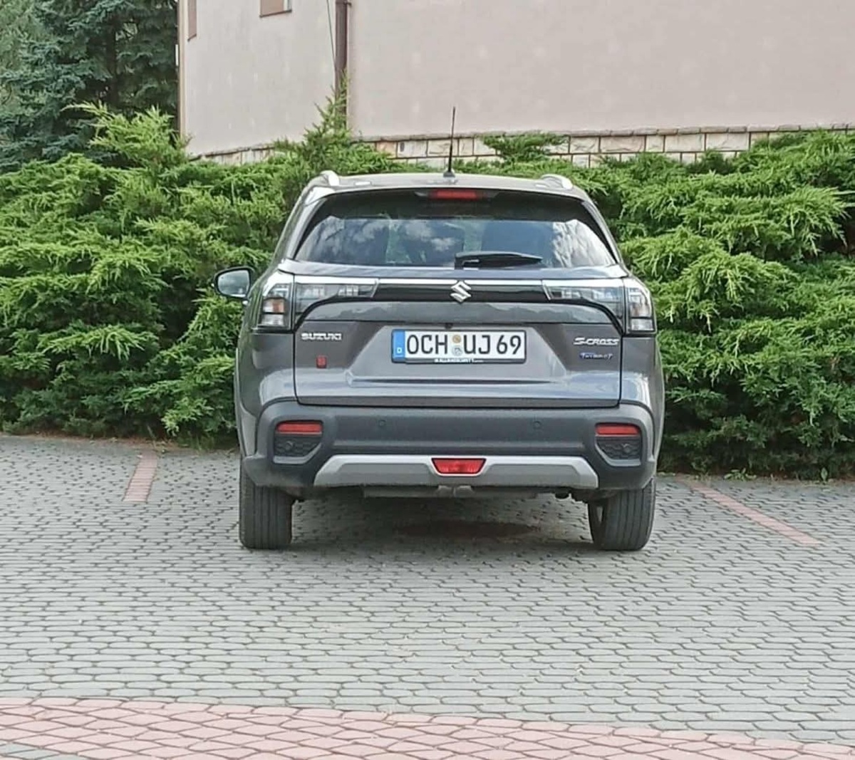 bb5097d7-ff14-45df-80f0-21da74a60e24