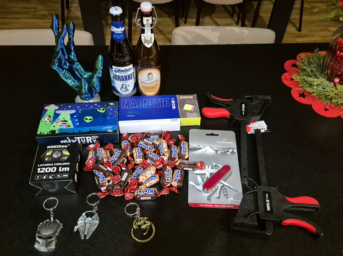 d1402321-fa84-4240-934b-e8aafd1d3cee