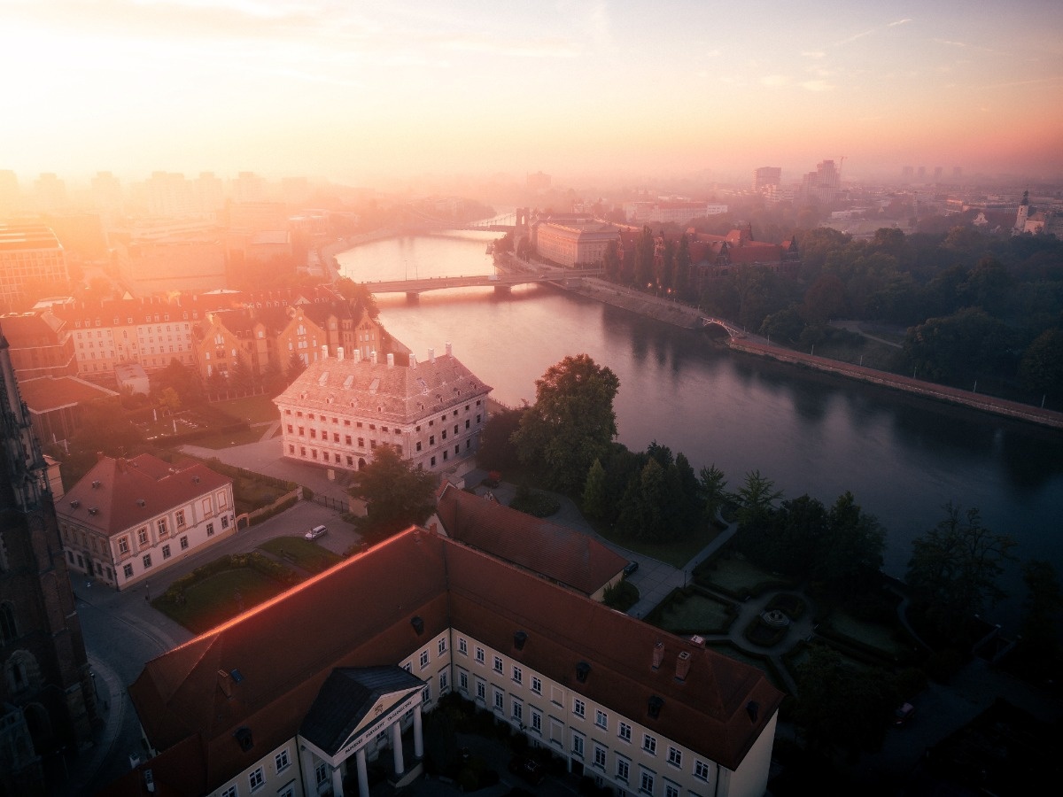 ee10c76b-b2aa-4d47-bfcc-f1fbf4b81814