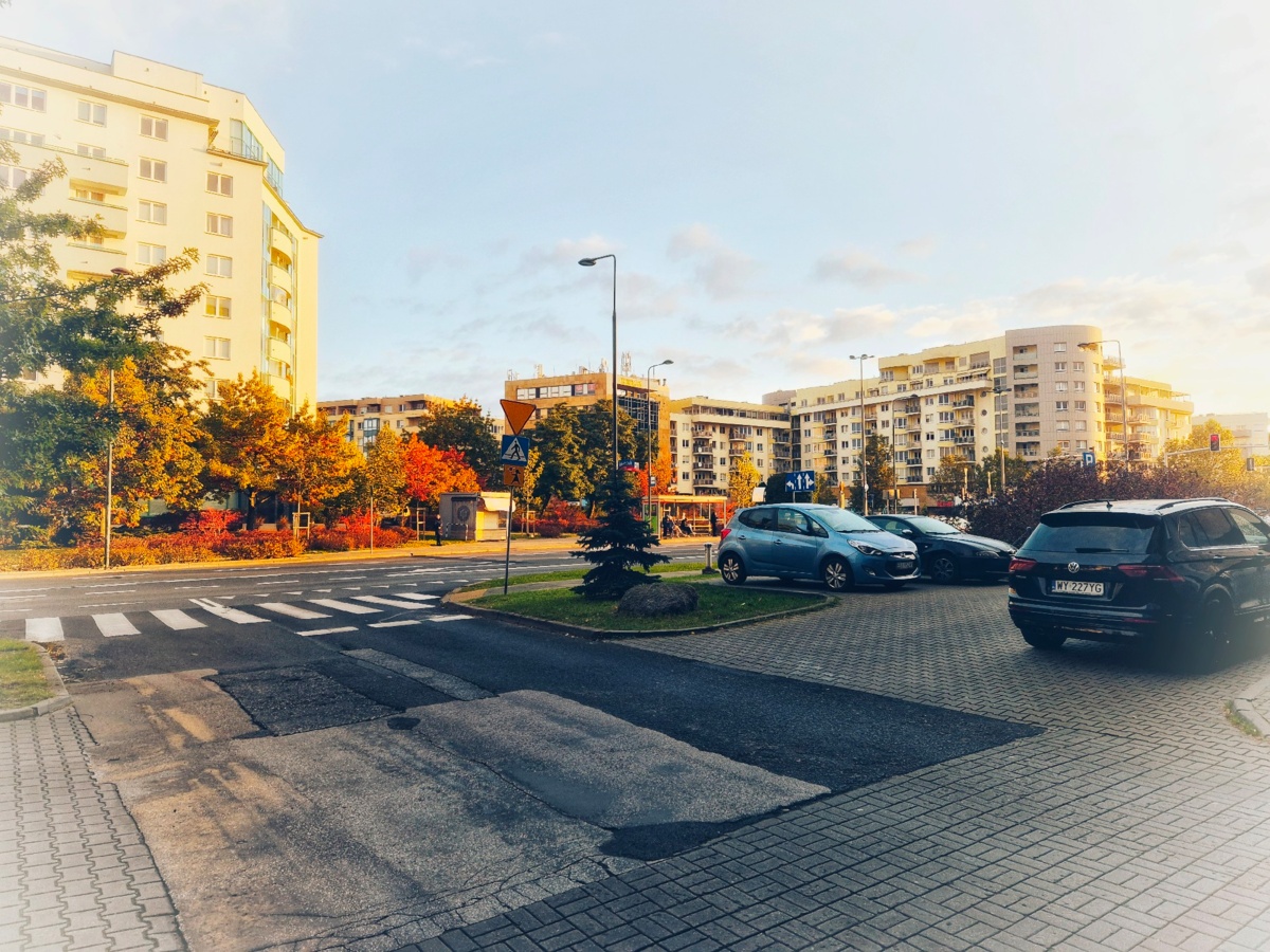 6e9d6c4c-5203-48c9-a80a-44e74a71174e