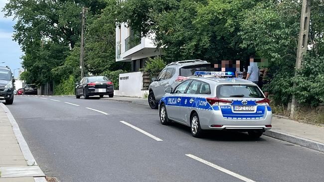 Warszawa. Nieoficjalnie: poszukiwani mężczyźni ukradli dwóm kobietom ponad 100 tys. zł i kilkadziesiąt tys. dolarów