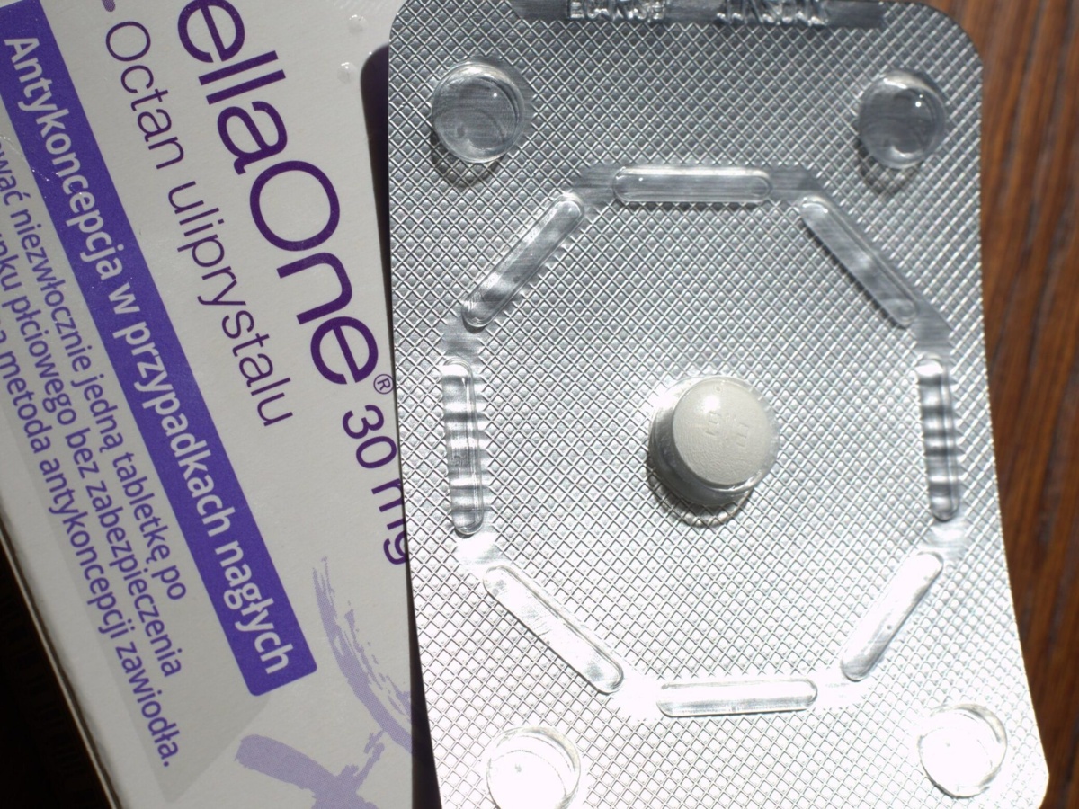 Czym naprawdę jest pigułka ellaOne? Tusk ukrył tę informację