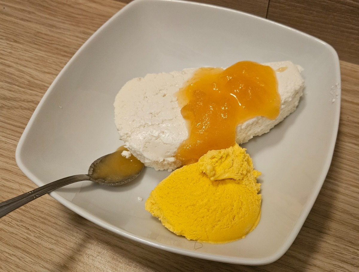 84da035d-c795-492c-bed7-15d310f9318b