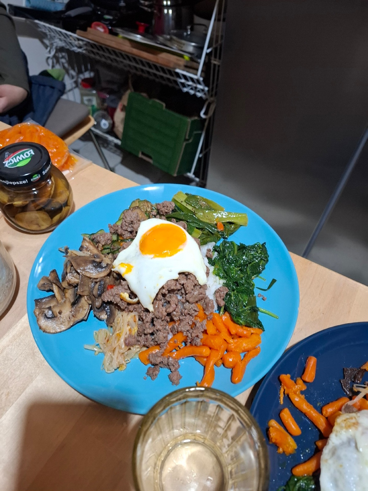 7ea73dd7-111e-4be4-a688-6deeffee6d0a