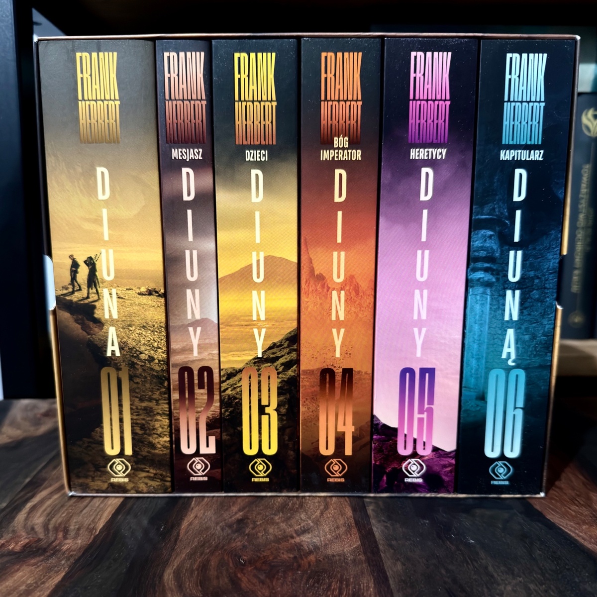 a0865d1d-2dfd-4fe8-8deb-338a714541ff