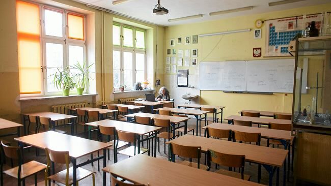 Warszawa. Kolejny przypadek koronawirusa w szkole. Lekcje zawieszone