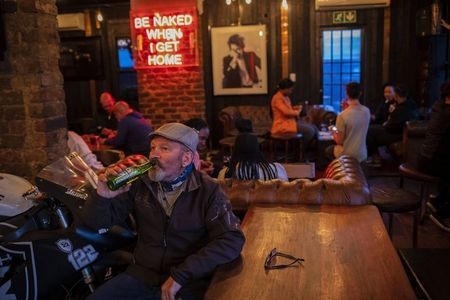 Alkohol jest związany z 1 na 25 przypadków raka na świecie