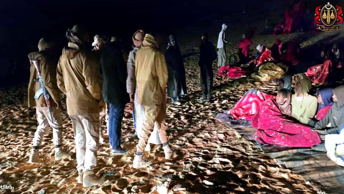 Odkryto masowe groby, w nich ciała migrantów. "Byli torturowani i poniżani"