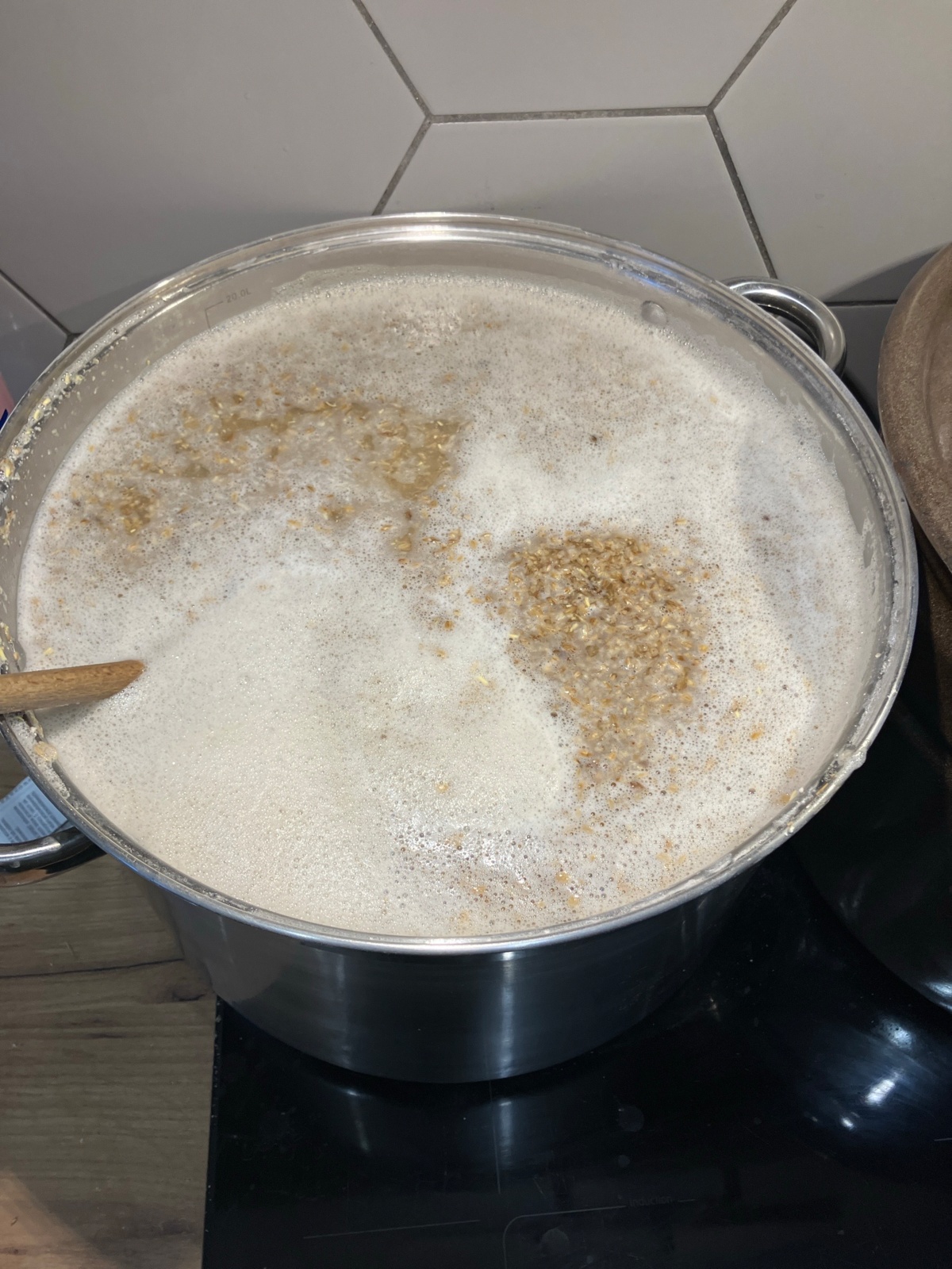 08b2b438-61f3-4c4e-ac40-69ee910f843f