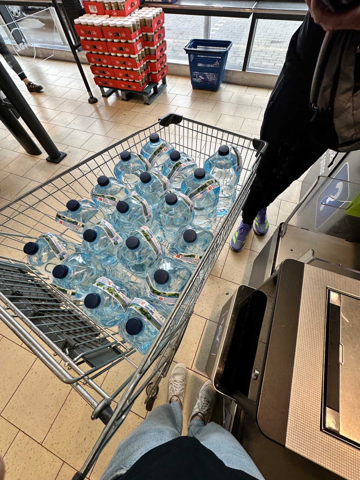 9a5c33a7-bba1-4042-8b41-fbf439a0b179