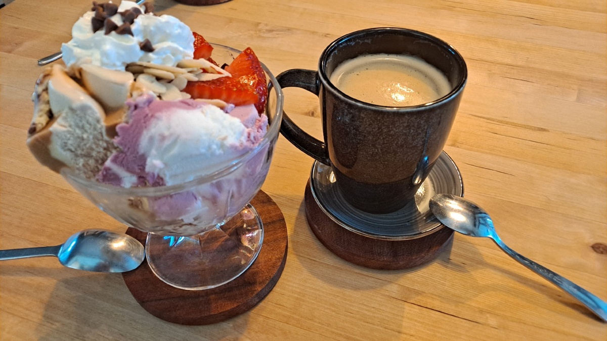 f8e9ba84-0965-4dd5-afcf-1b7b93249c3d