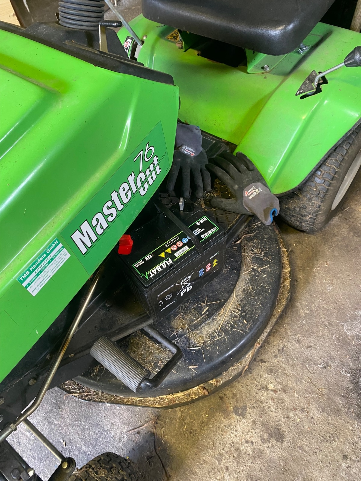 bb0d7b1c-4ce4-494a-9172-e7e82acf174a