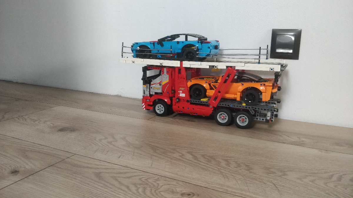 f0a3e81a-6108-43ab-b96c-2d6abcbc10b7