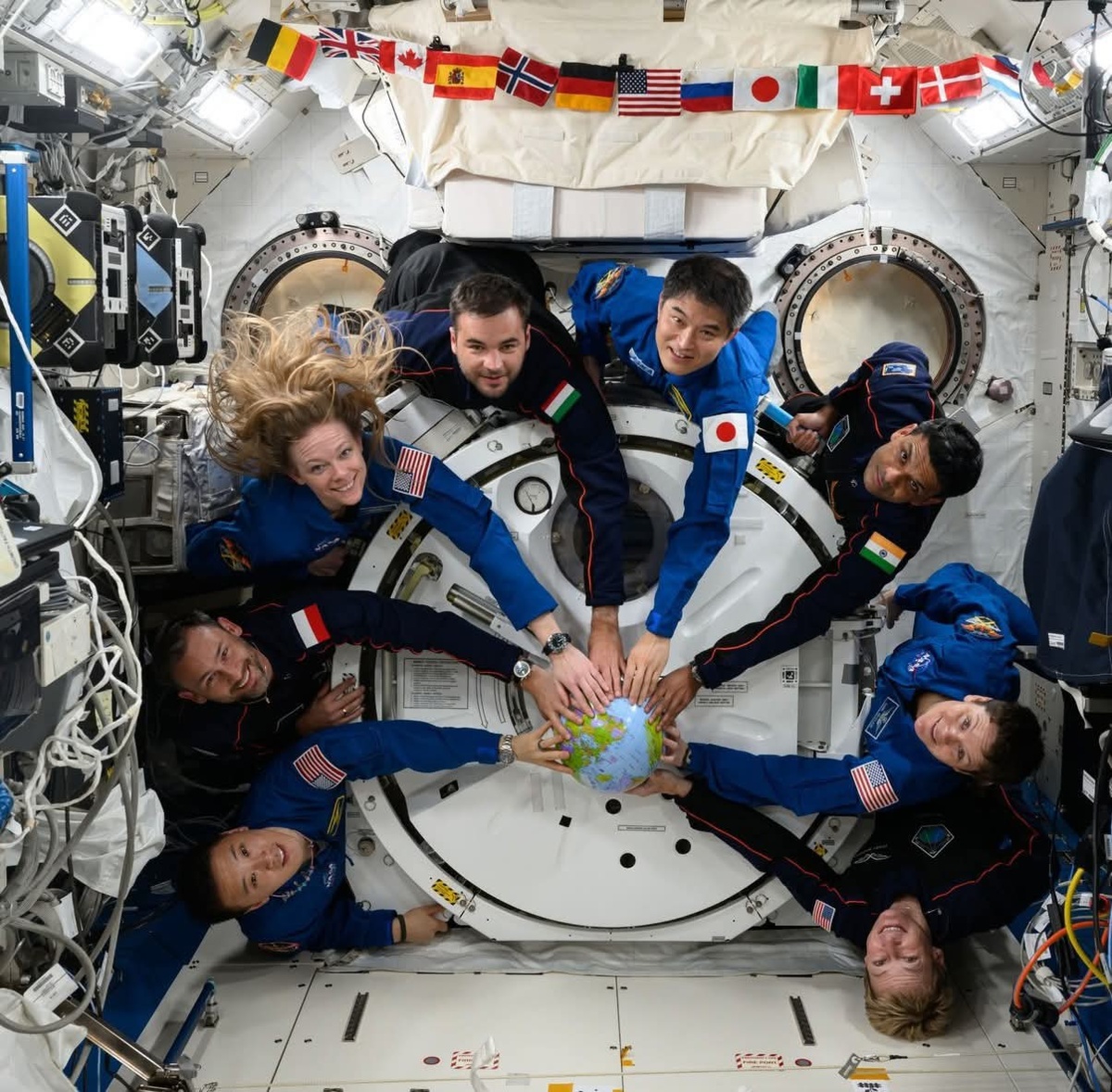 ffef913f-8cdc-4c6a-a141-aa0c28a44364