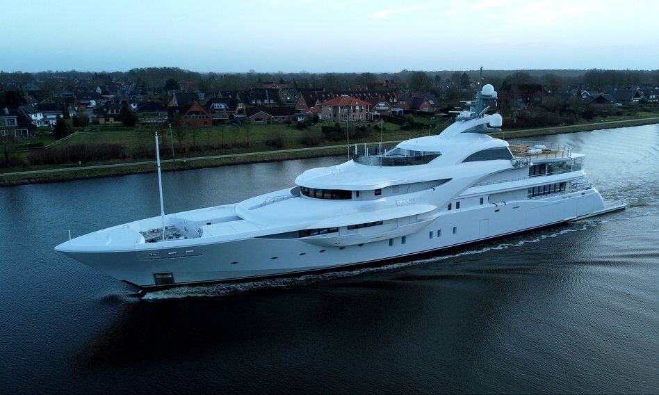 Zhakowany jacht Putina i próba zatopienia innego. Oligarchowie nie są bezpieczni