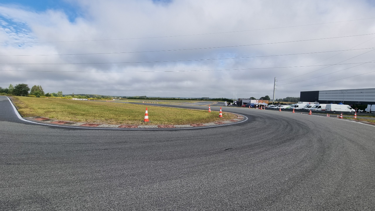 df5d5861-020e-4e15-a428-8d146e03a47d