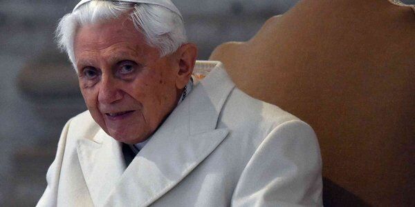 Raport ws. nadużyć seksualnych: Benedykt XVI był tam, gdzie miało go nie być