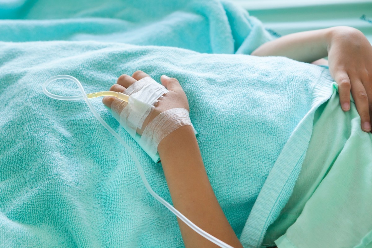 Pies zaatakował 11-latkę. Rany kąsane, szpital, śledztwo prokuratury