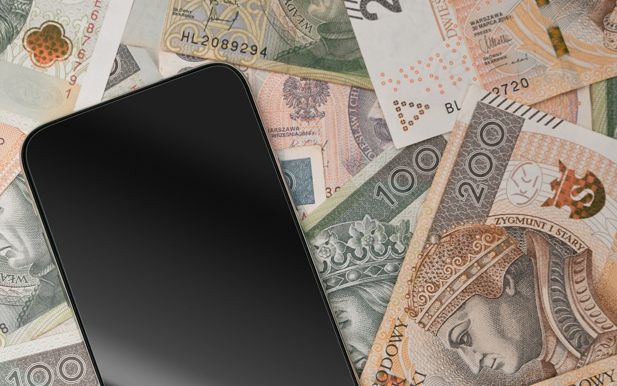 Rząd chce wprowadzić podatek od smartfonów. Wiadomo, ile wyniesie
