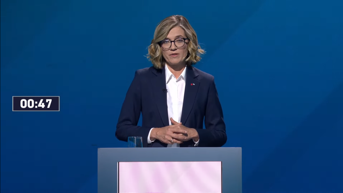 3f362100-cd46-4cb7-b0ff-9906e5a209c1