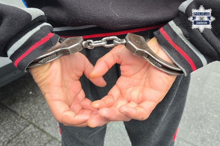 Recydywista z Zawiercia polował na życie kierowców i pieszych... 44-latek rozwiesił metalowy drut w poprzek ulicy