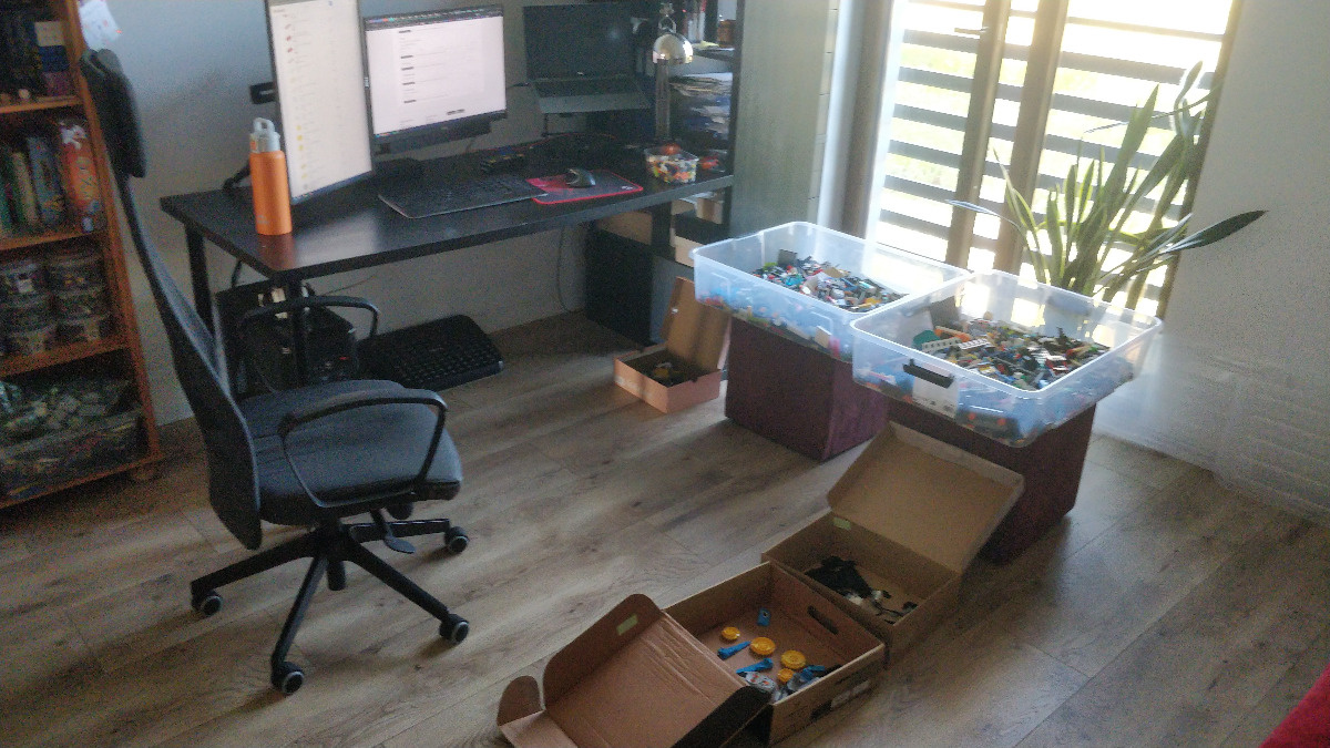 e9afdfaf-8275-4286-bc84-ed2062c4edc1